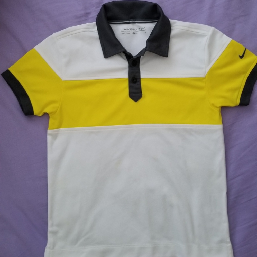 Junior golf shirt size S